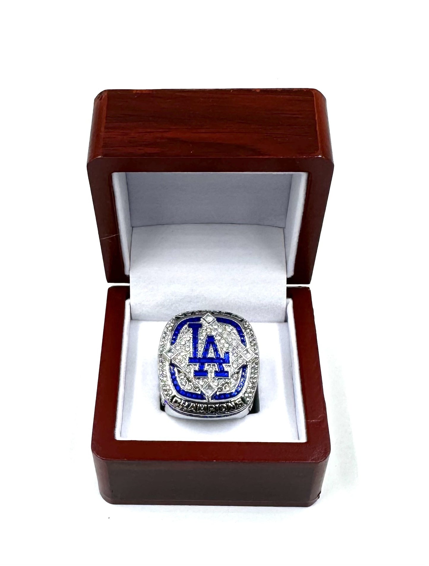 NEW 2024 LOS ANGELES DODGERS MOOKIE BETTS WORLD SERIES CHAMPIONSHIP RING +Box